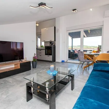 Megy Mit Meerblick In Medulin,istrien Apartment Medulin