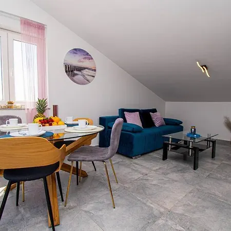 Appartamento Megy Mit Meerblick In Medulin,istrien Medolino
