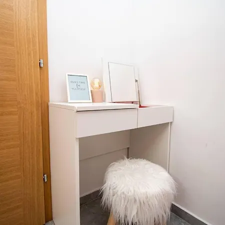 Megy Mit Meerblick In Medulin,istrien Apartment