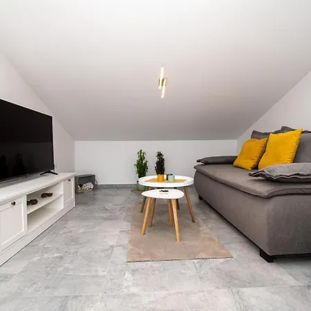 Megy Mit Meerblick In Medulin,istrien Appartamento