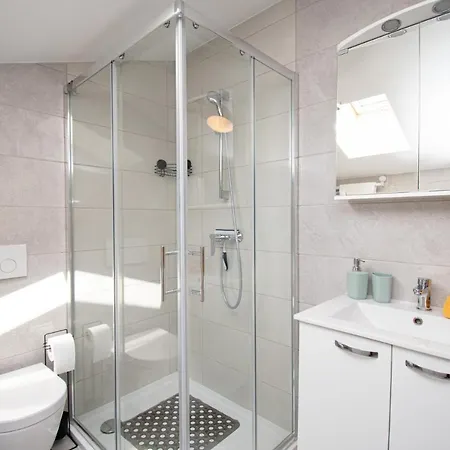 Apartment Megy Mit Meerblick In Medulin,istrien Medulin
